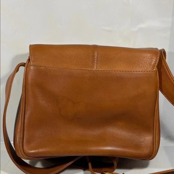 Gucci Tan Leather Shoulder Bag - Picture 11 of 12